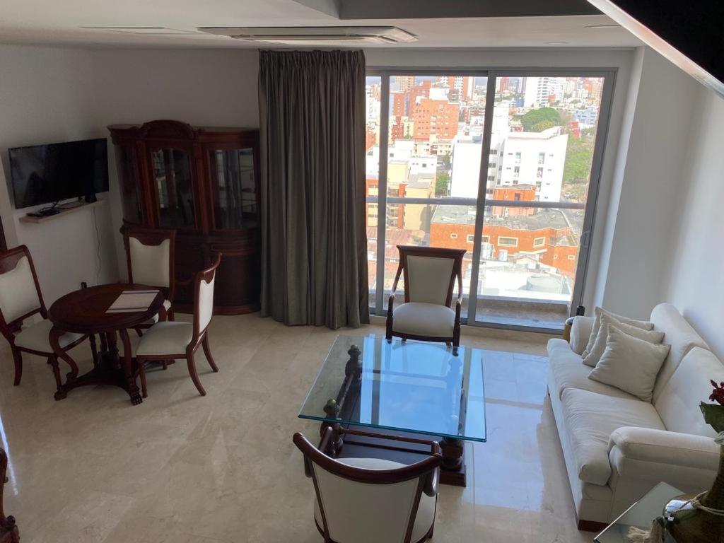 Buenavista Plaza Aparta Hotel バランキージャ エクステリア 写真